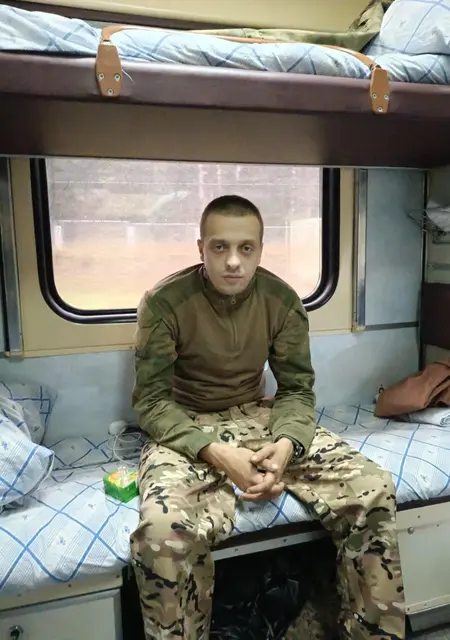 Денис из Вязьмы, мне 33, познакомлюсь на одну ночь