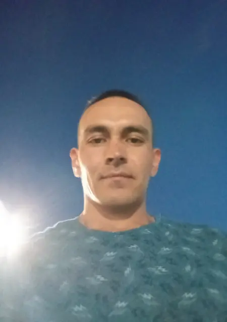 Ренат из Ишимбая, ищу на сайте знакомства без обязательств