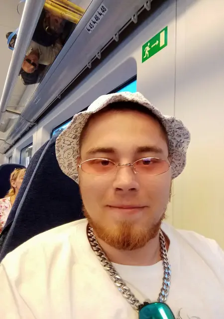 Дмитрий из Липецка, мне 28, познакомлюсь на одну ночь