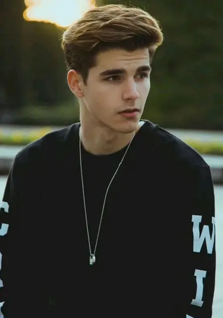 Я Максим, 21, знакомлюсь для вирта в Мытищах