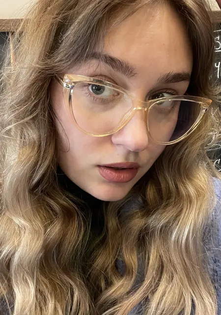 Я Маша, 21, знакомлюсь для приятного времяпровождения в Санкт-Петербурге