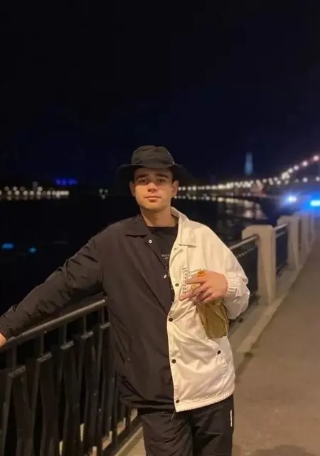 Я Жора, 20, знакомлюсь для совместных путешествий в Ярославле