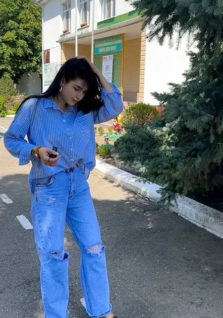 Я Алина, 25, знакомлюсь для совместных путешествий в Нальчике