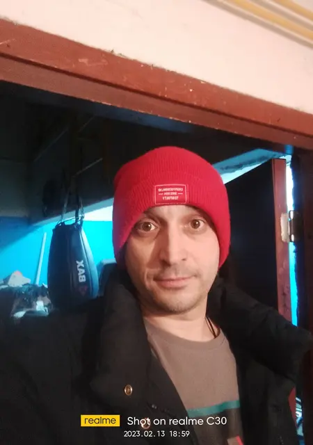 Макс из Костромы, мне 42, познакомлюсь на одну ночь