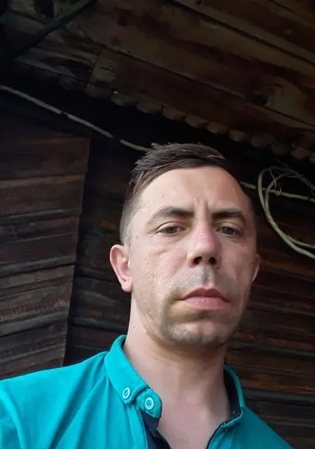 Я Дмитртй, 47, из Устюжны, ищу знакомства без обязательств