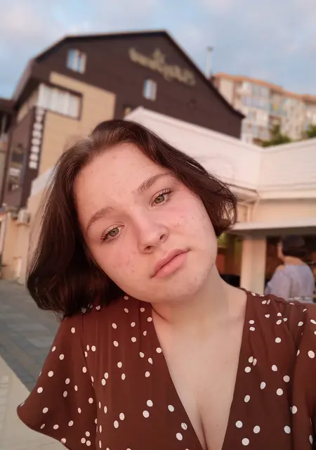 Я Виктория, 21, знакомлюсь для постоянных отношений в Новосибирске