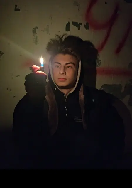 Артём из Краснодара, мне 21, познакомлюсь на одну ночь