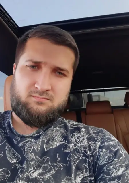 Гасан из Геленджика, мне 30, познакомлюсь на одну ночь