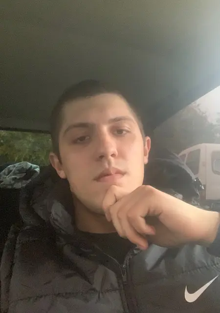 Никита из Невинномысска, ищу на сайте знакомства на одну ночь