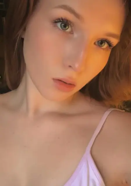 Я Татьяна, 20, знакомлюсь для приятного времяпровождения в Санкт-Петербурге