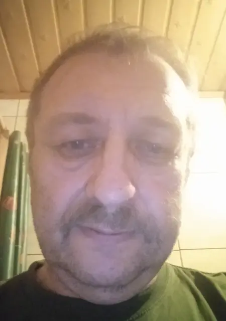 Жора из Орла, мне 54, познакомлюсь для приятного времяпровождения