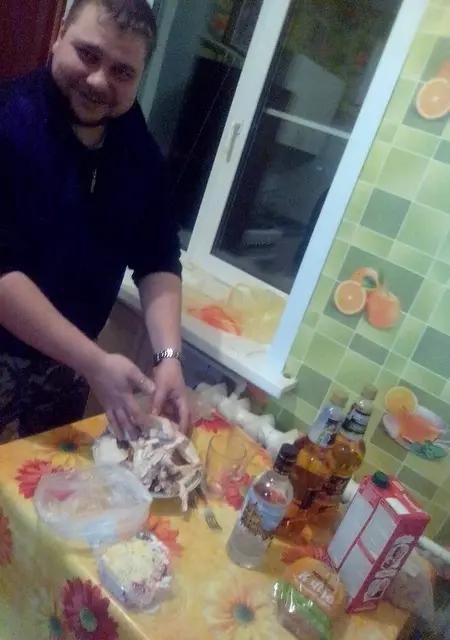 Я Kirill, 32, из Мичуринска, ищу знакомства без обязательств