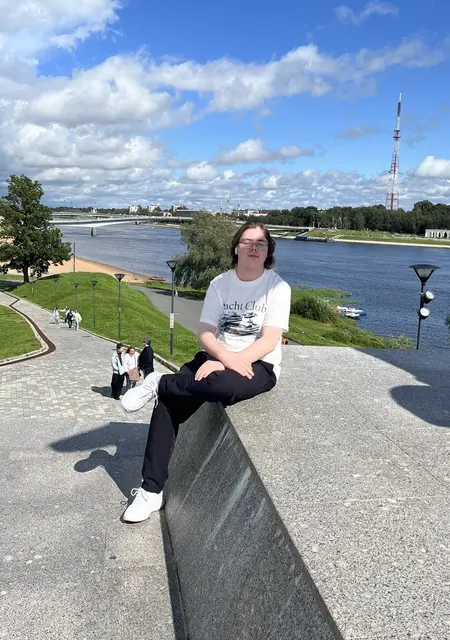 Я Никита, 19, из Пскова, ищу знакомства на одну ночь