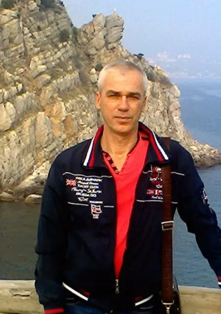 Я Евгений, 56, из Днепра, ищу знакомство для приятного времяпровождения