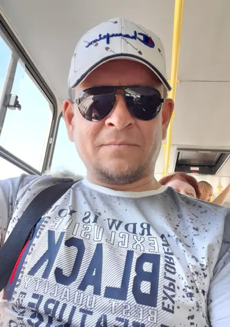 Виталий из Грязей, ищу на сайте постоянные отношения